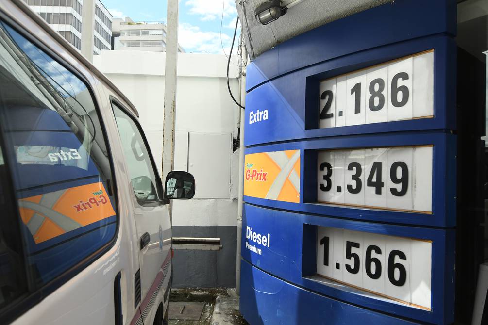 Combustibles siguen al alza, en medio de pedidos de congelamiento y mesas de diálogo con transportistas