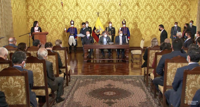 Ministerio de Agricultura, MIES y gobernaciones del Guayas y Azuay con nuevos titulares; hoy se posesionaron