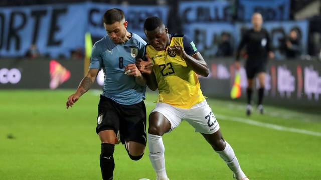 Ecuador sufre un gol en los descuentos y pierde, ante Uruguay, el tercer puesto de la tabla